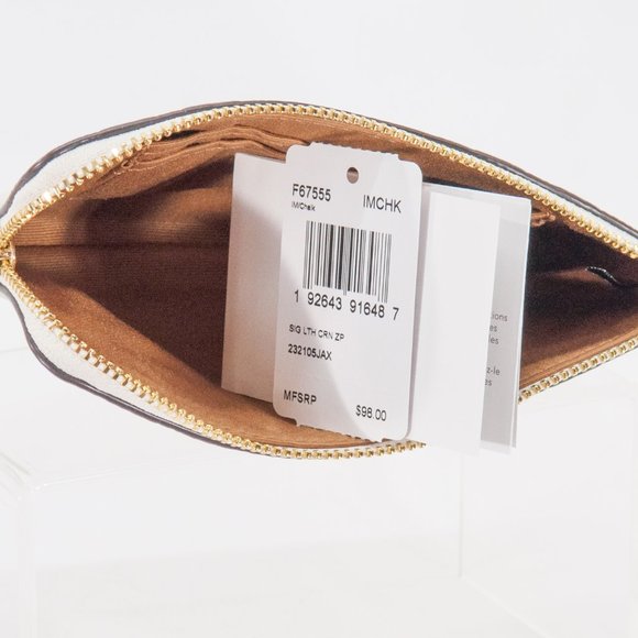 Coach 67555 White corner-zip wristlet NWT - Picture 4 of 8